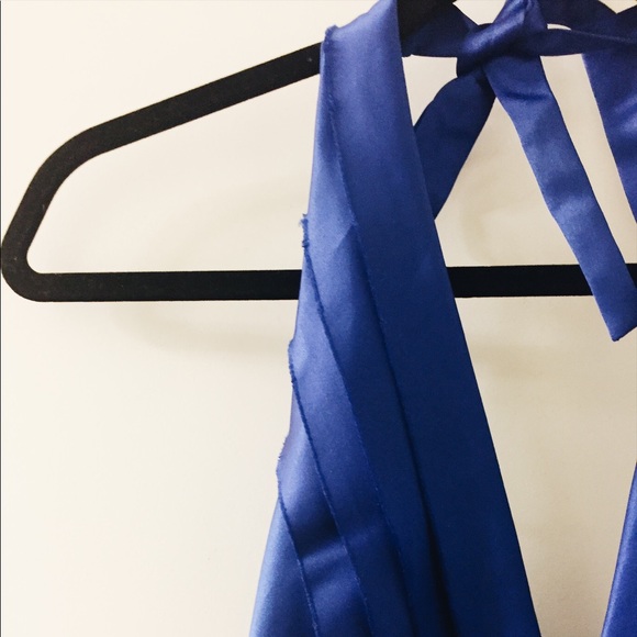 NEW w/ tags - BCBG Max Azria Halter Dress - size 0 - Picture 5 of 6